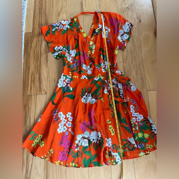 Karen Millen 100% Silk Floral Wrap Dress NWT - Picture 11 of 13
